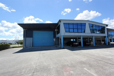 Modern Road Front Unit for Lease East Tamaki Auckland