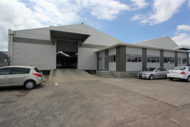 Tidy Industrial Unit for Lease Penrose Auckland