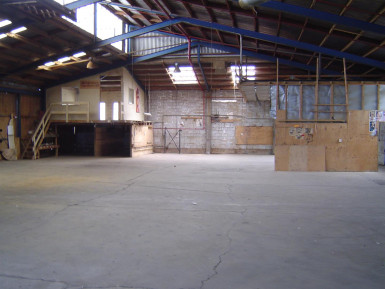 Industrial Warehouse with Carparks for Lease Wainoni Christchurch
