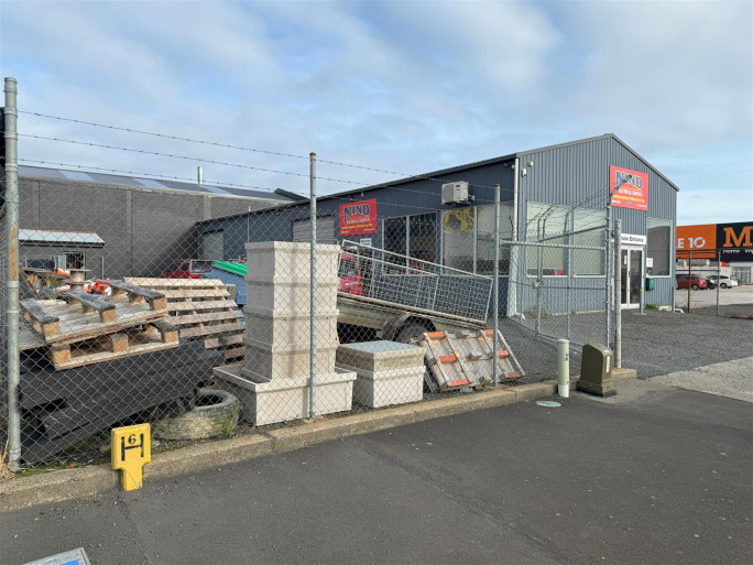 Light Industrial Warehouse and Yard for Sale South Dunedin